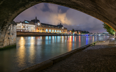 Musee d'Orsay am Ufer der Seine, Paris