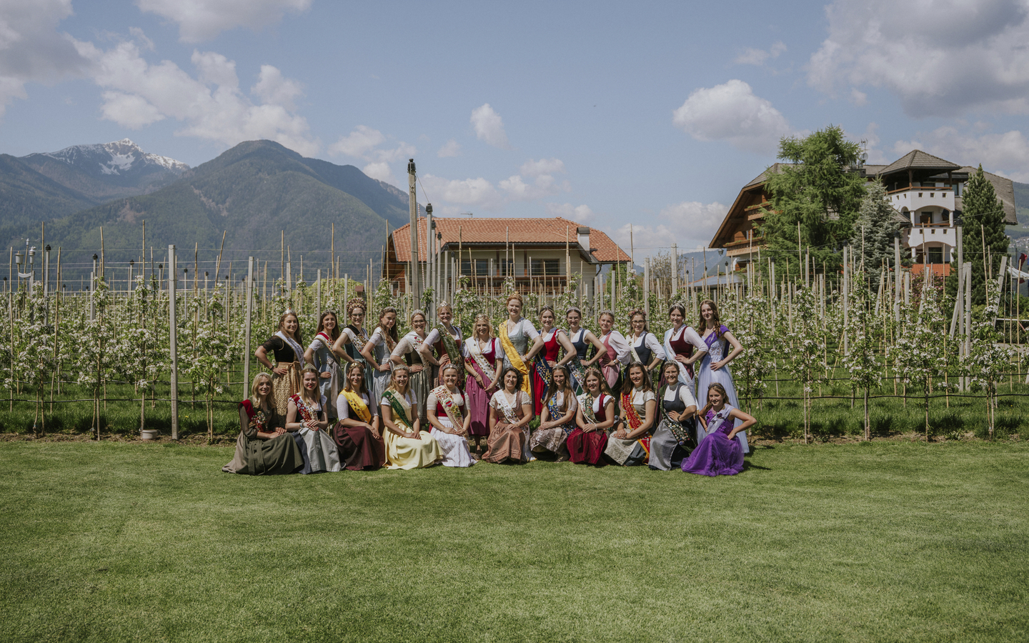 Blütenfest im Eisacktal in Südtirol
