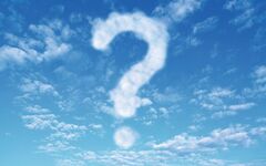 Himmel mit Fragezeichen