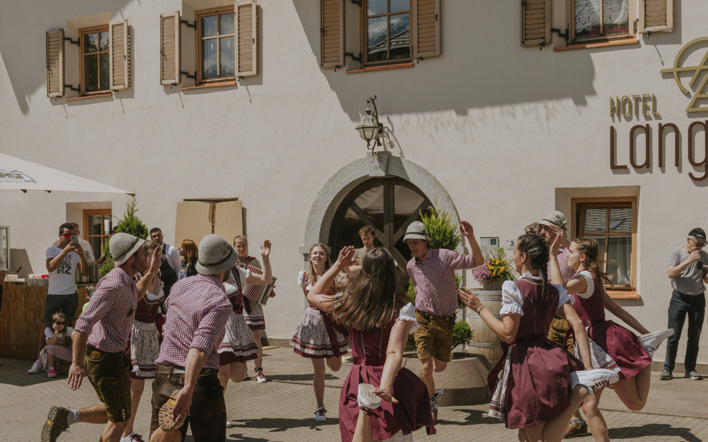 Blütenfest im Eisacktal in Südtirol