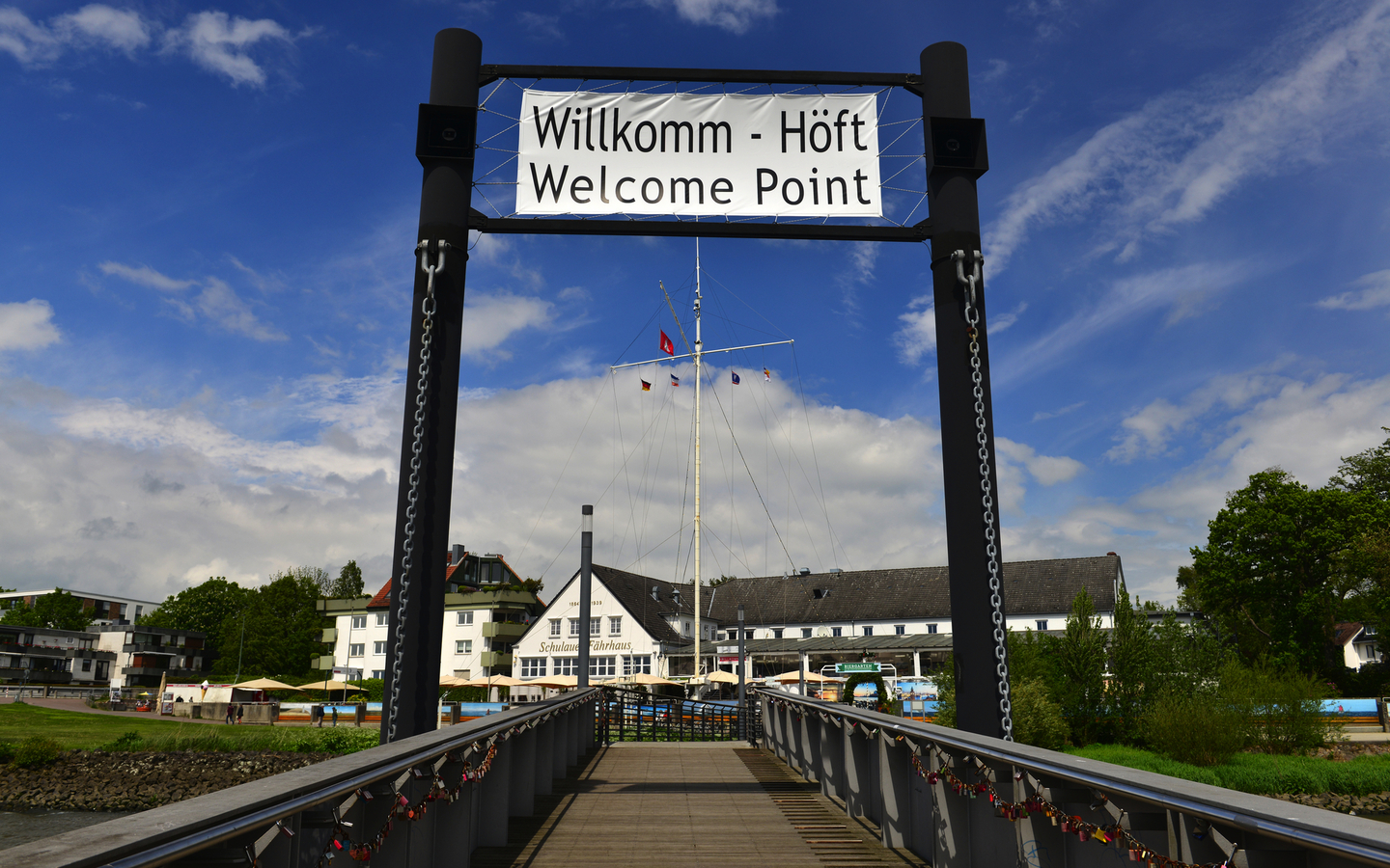 Schiffsbegrüßungsanlage Willkomm - Höft