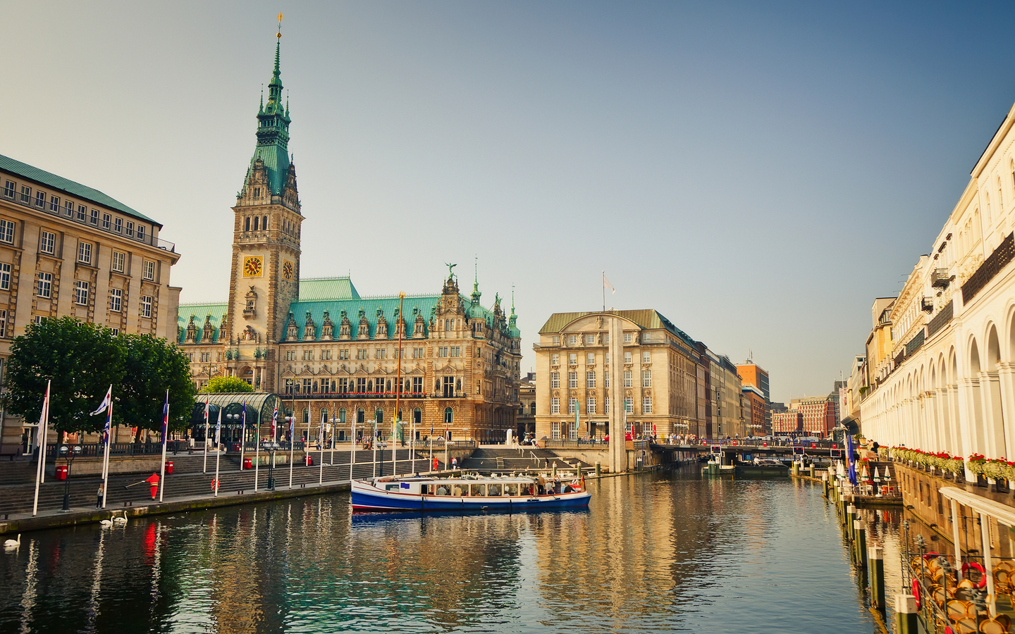 Jungfernstieg in Hamburg