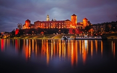 Fantastische Nacht Krakau. Der Wawel in Polen